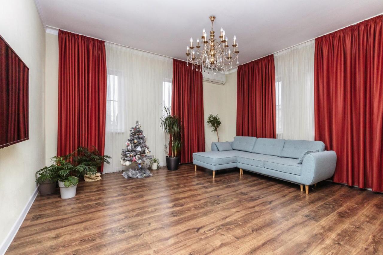 Просторные Апартаменты Класса Люкс Sukhumi Exterior photo